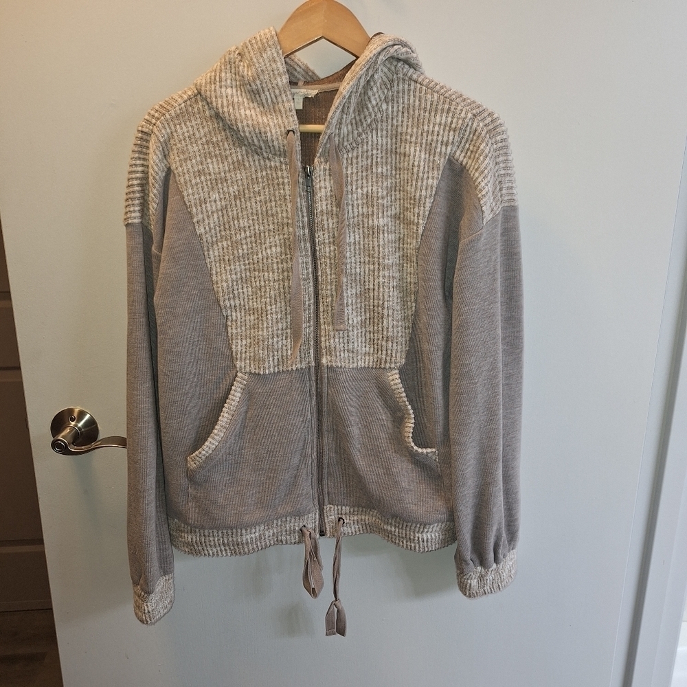 🌟 Mystree Textured Cozy Gray and Cream Hooded Jacket Hoodie Size Large